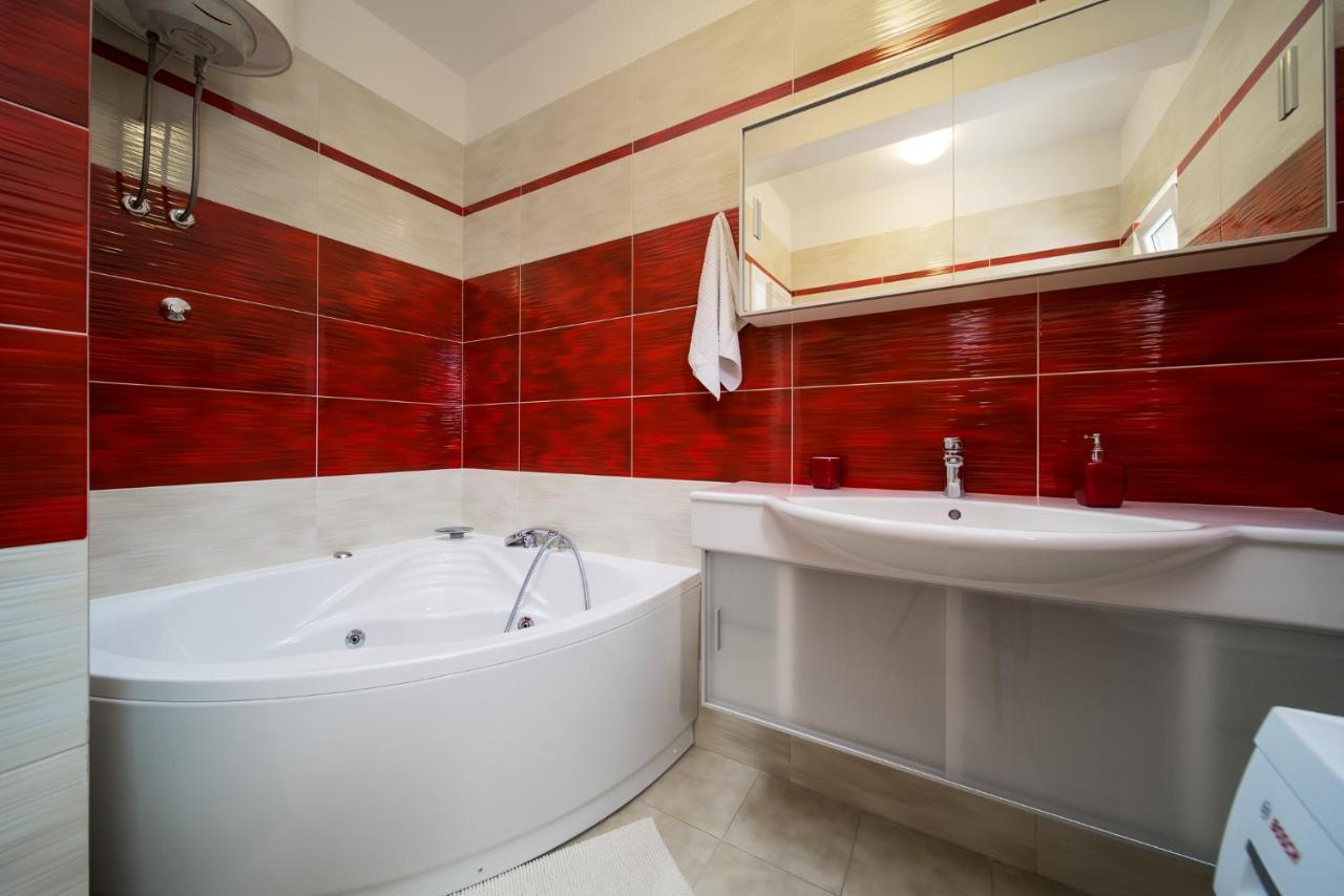 Apartment Toma Podstrana Ngoại thất bức ảnh
